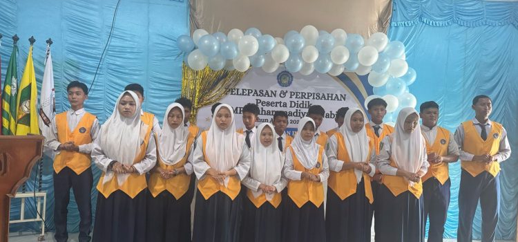 Perpisahan dan Pelepasan Peserta Didik Kelas IX Tahun Ajaran 2024/2025 Perpisahan dan Pelepasan Peserta Didik Kelas IX Tahun Ajaran 2024/2025